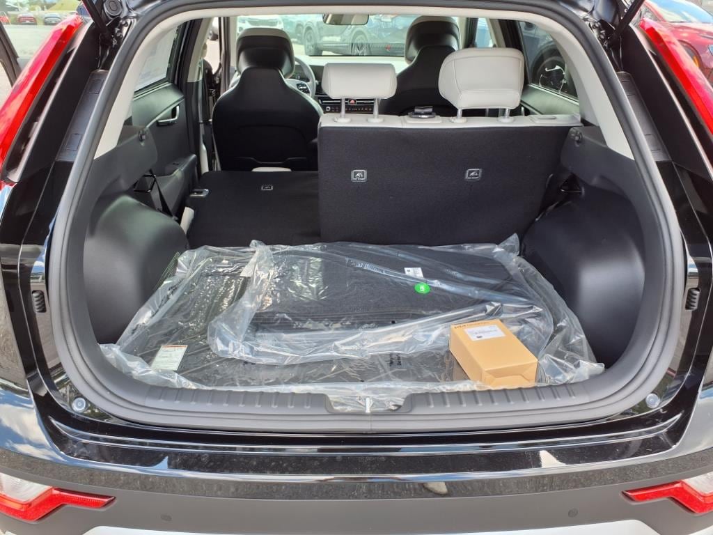 2025 Kia Niro EX - Photo 15