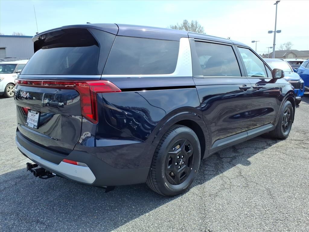 New 2026 Kia Carnival LXS Passenger Van