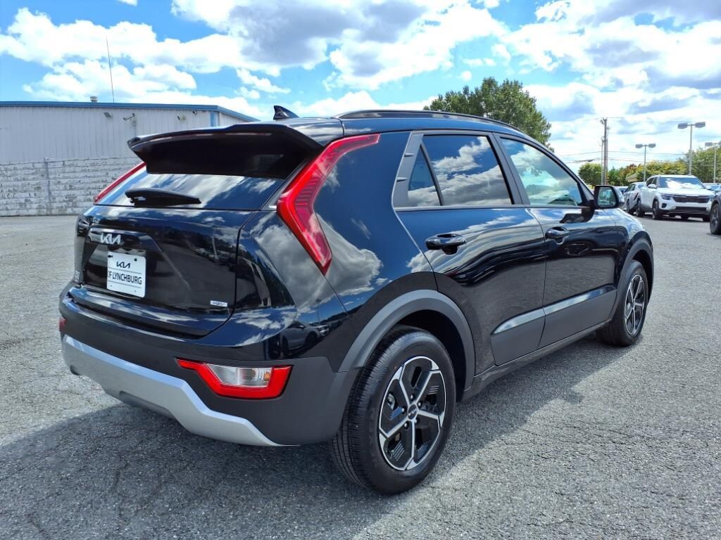New 2025 Kia Niro EX SUV