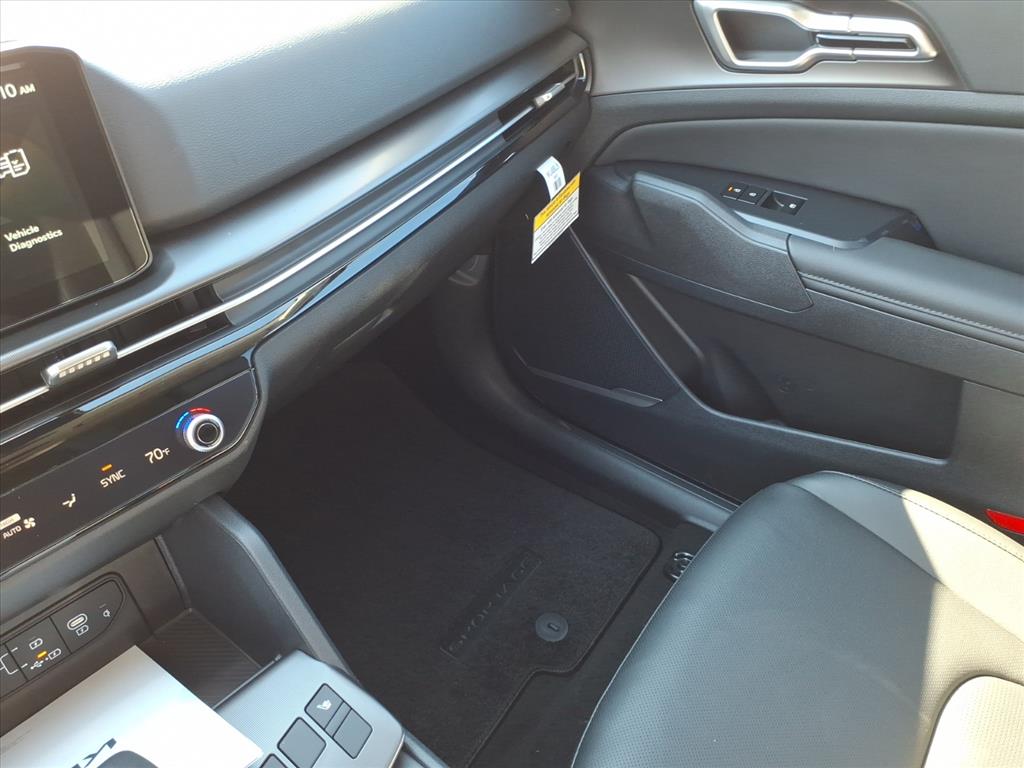 2026 Kia Sportage EX - Photo 26