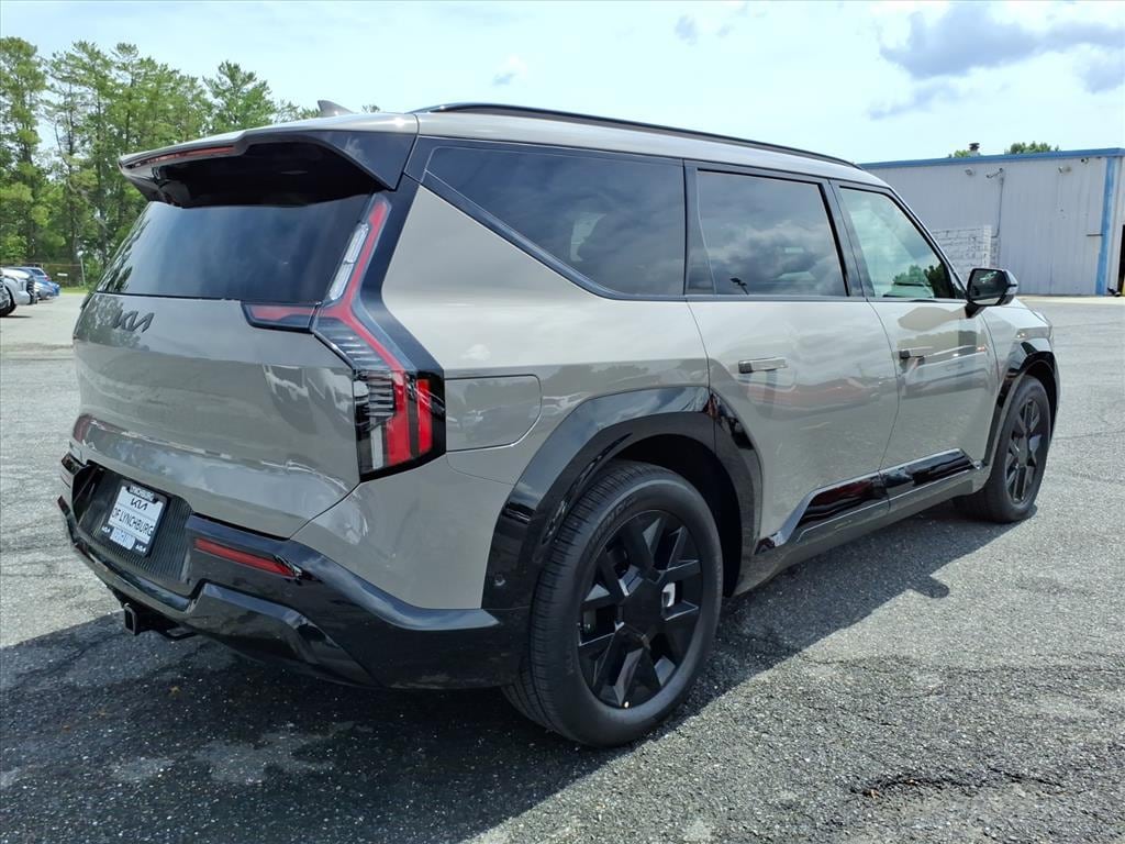 New 2026 Kia EV9 Land Sport Utility