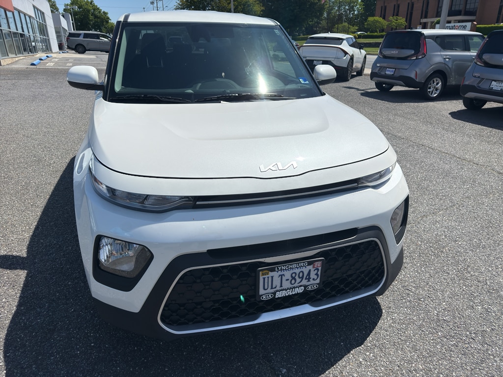 Used 2022 Kia Soul LX Hatchback