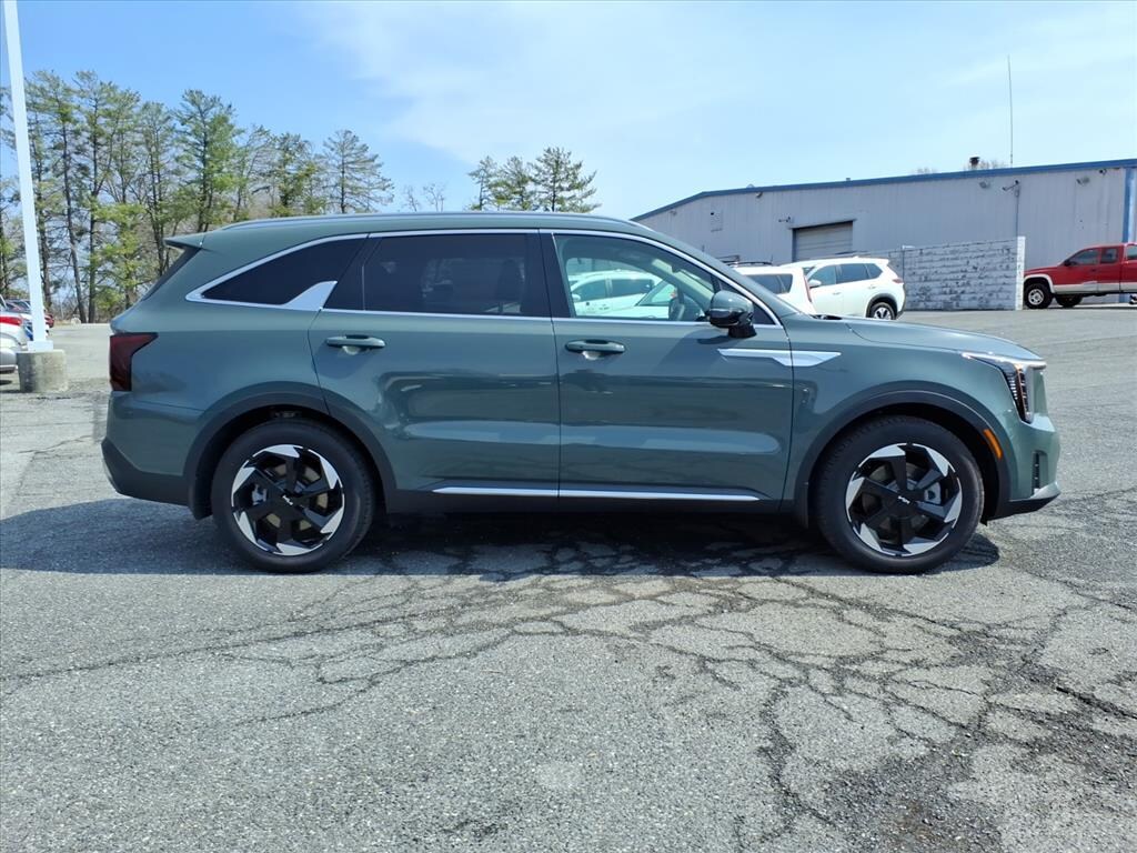 New 2026 Kia Sorento Hybrid EX Sport Utility