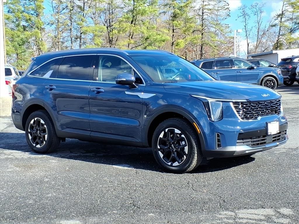 New 2026 Kia Sorento S SUV