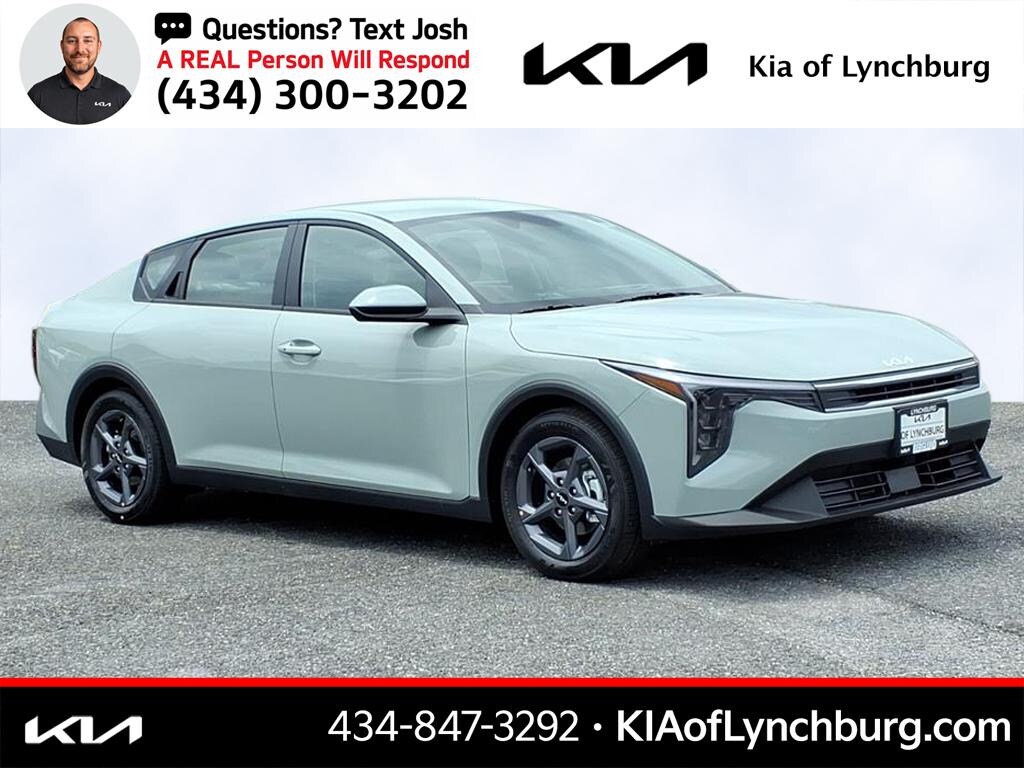 New 2026 Kia K4 LXS Sedan
