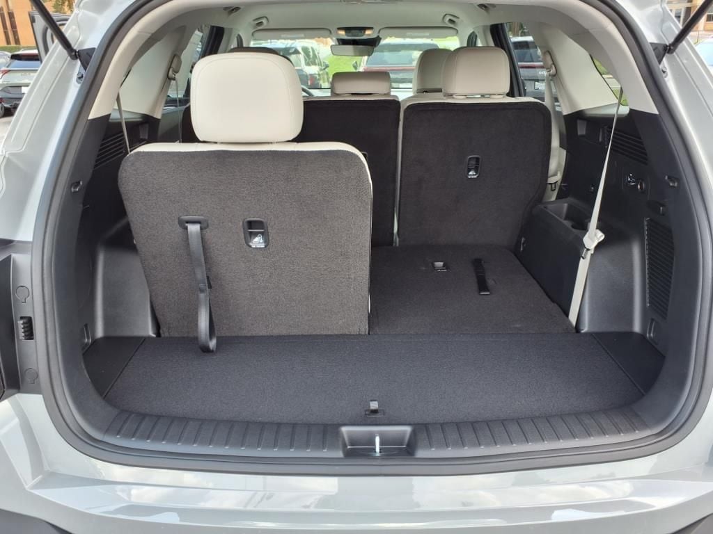 2025 Kia Sorento S - Photo 15