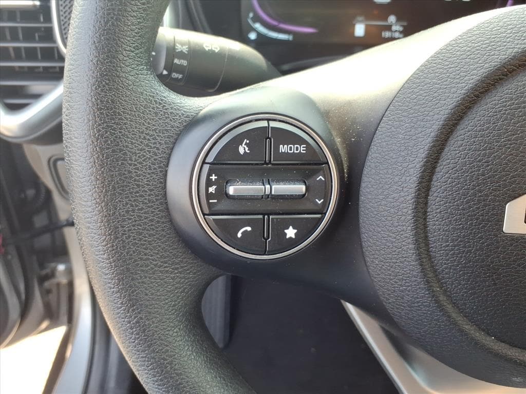2025 Kia Soul LX - Photo 20