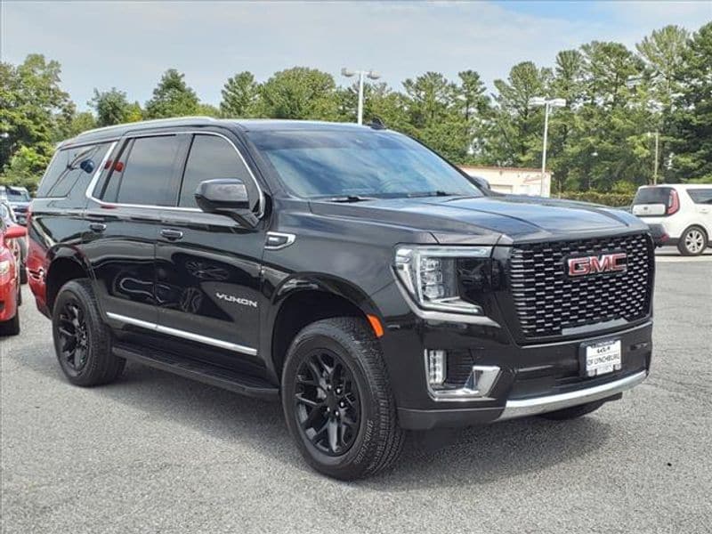 Used 2021 GMC Yukon SLT with VIN 1GKS2BKD8MR371976 for sale in Lynchburg, VA