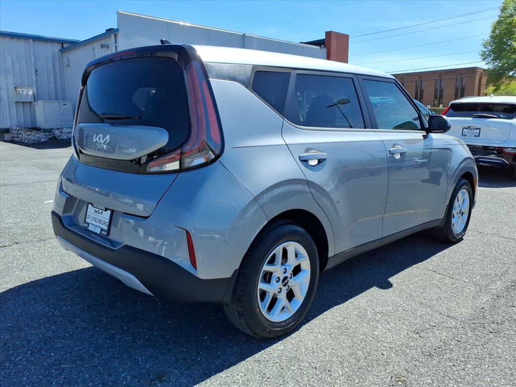 Certified 2024 Kia Soul LX Hatchback