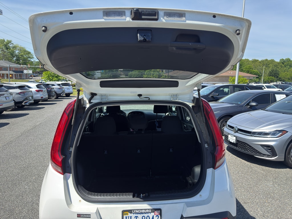 Used 2022 Kia Soul LX Hatchback