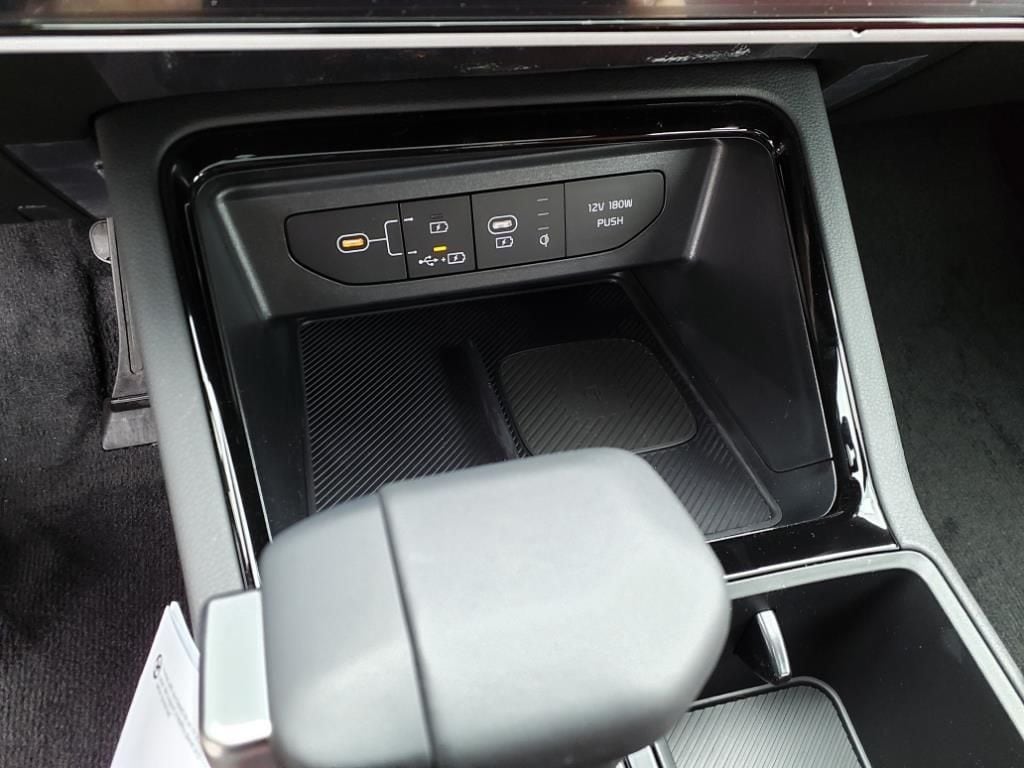2025 Kia K5 GT-Line - Photo 23