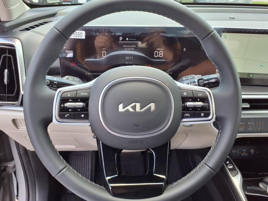 2025 Kia Sorento S - Photo 19