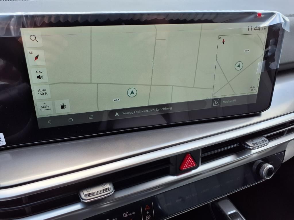 2025 Kia Sorento S - Photo 22