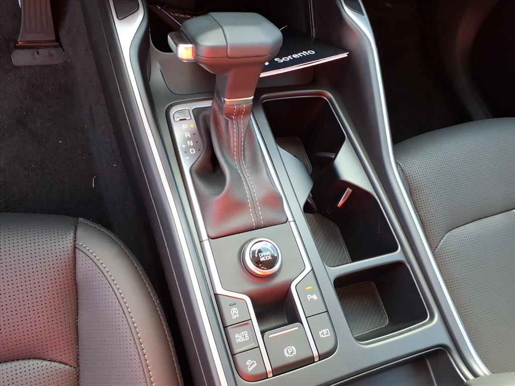 2026 Kia Sorento EX - Photo 24