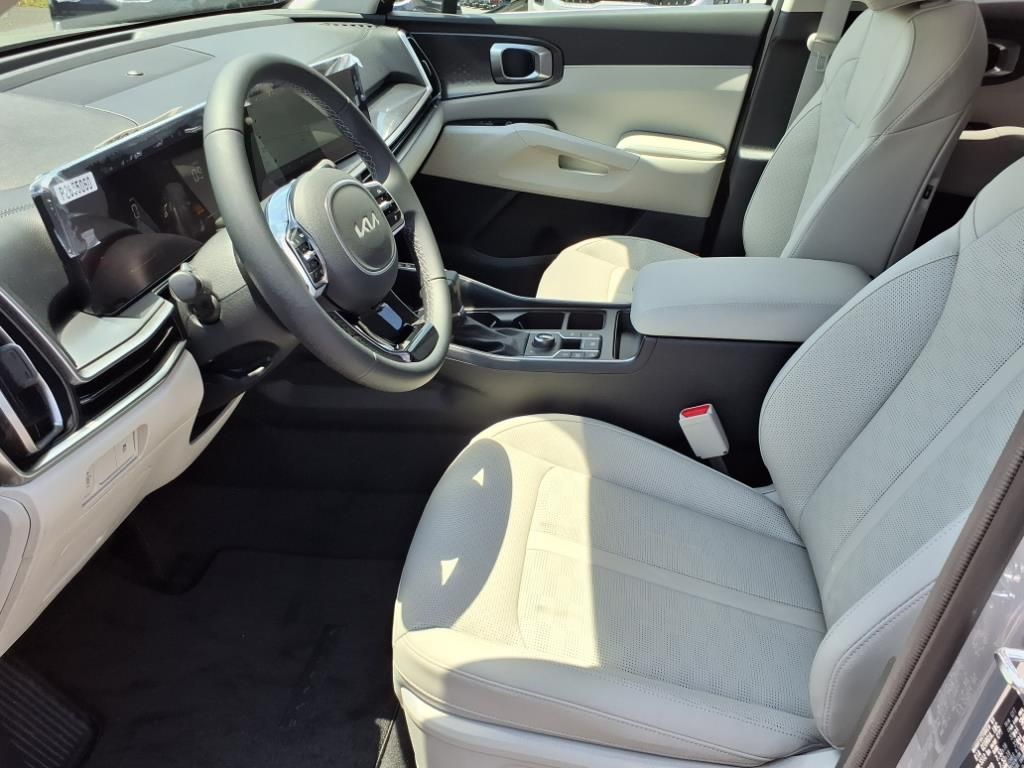 2025 Kia Sorento S - Photo 10