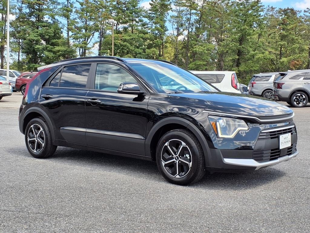 New 2025 Kia Niro EX SUV