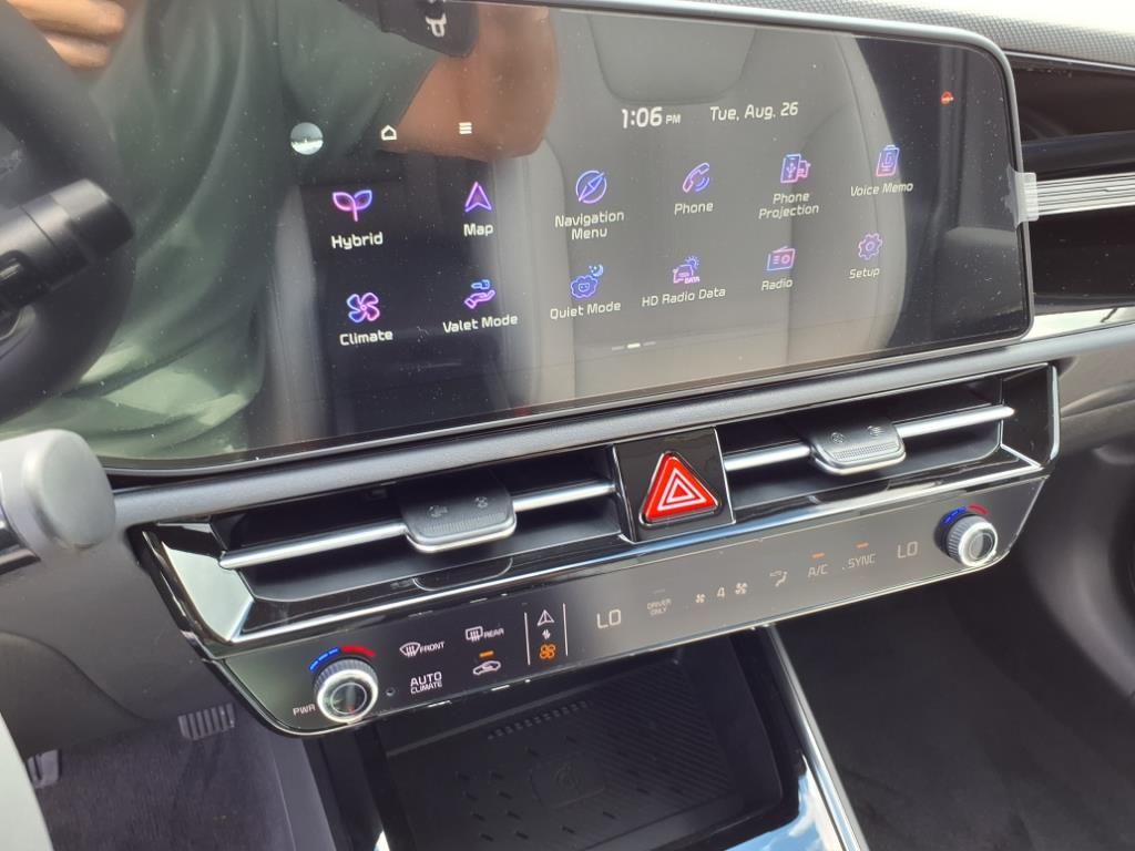 2025 Kia Niro EX - Photo 22