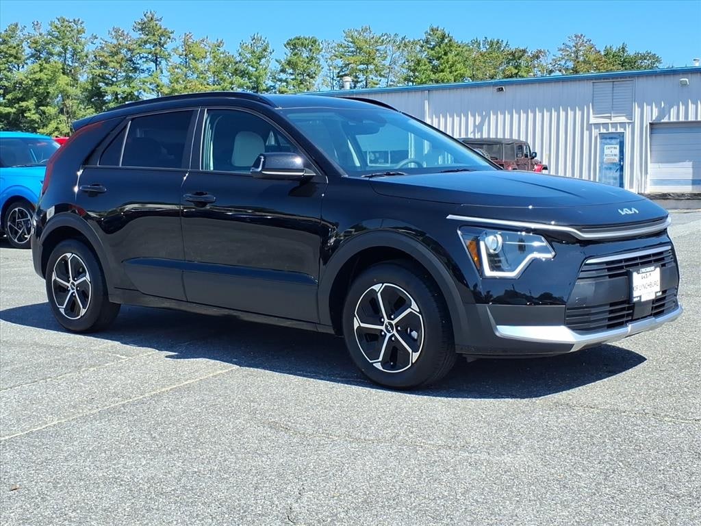 New 2025 Kia Niro EX SUV