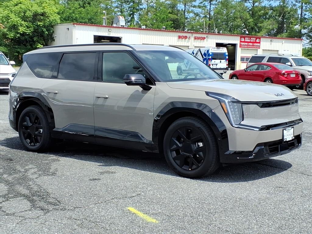 New 2026 Kia EV9 Land Sport Utility
