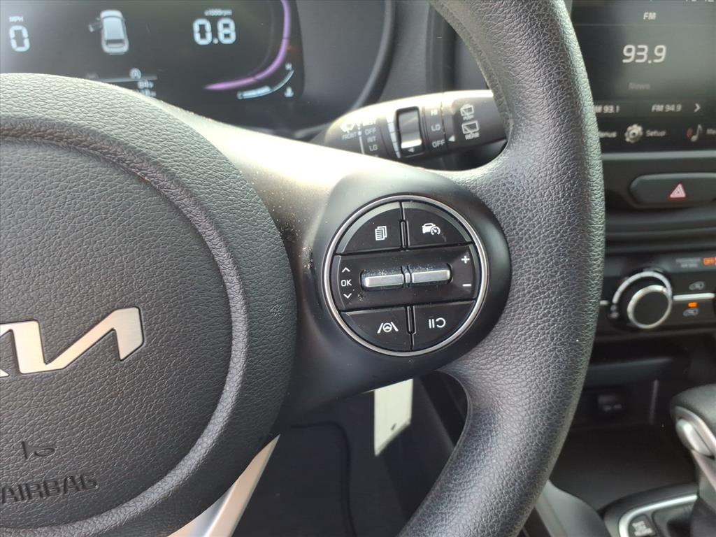 2025 Kia Soul LX - Photo 21