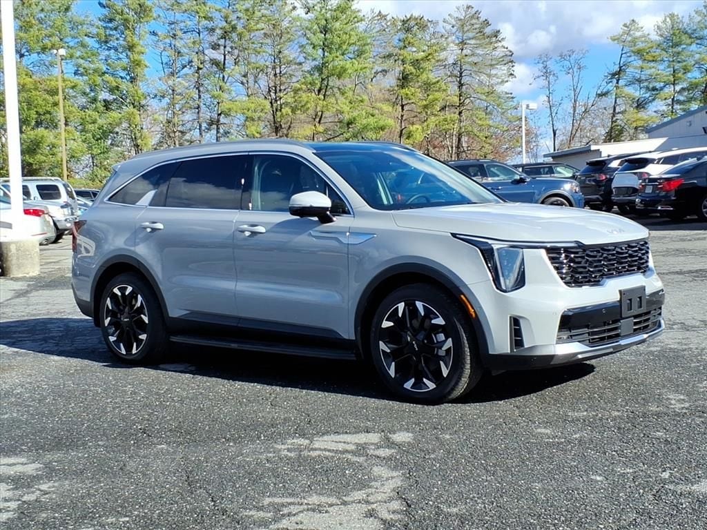 2025 Kia Sorento SX's photo