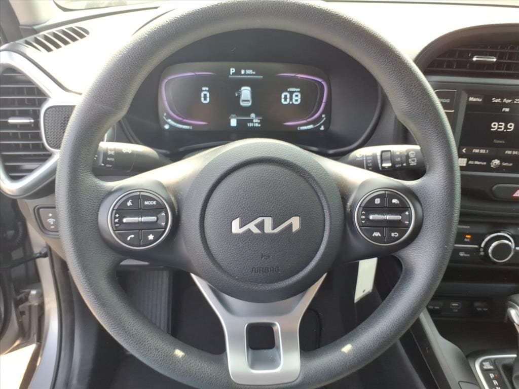 2025 Kia Soul LX - Photo 19