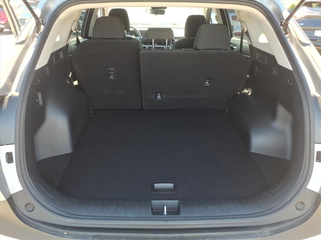 2025 Kia Sportage LX - Photo 15