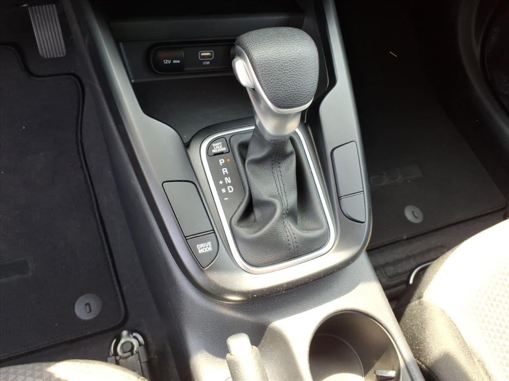 2025 Kia Soul LX - Photo 24