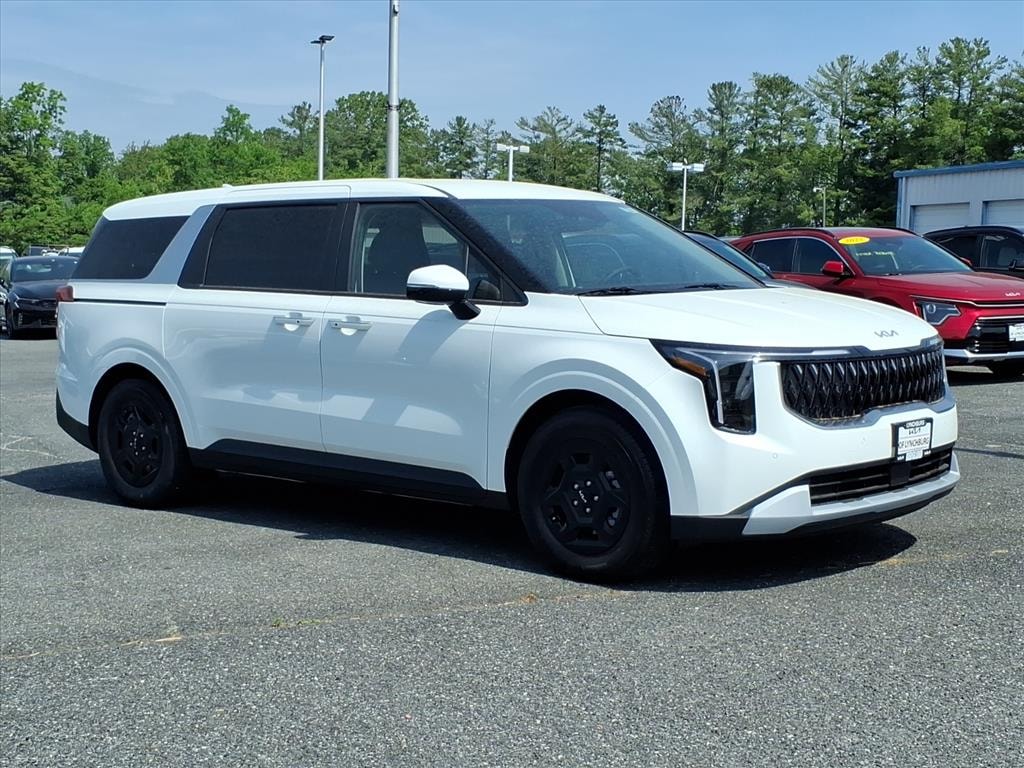 New 2026 Kia Carnival LXS Passenger Van