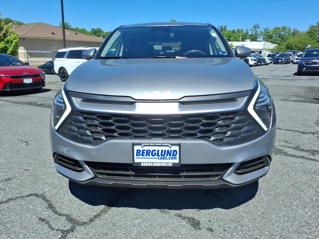 2025 Kia Sportage LX - Photo 9