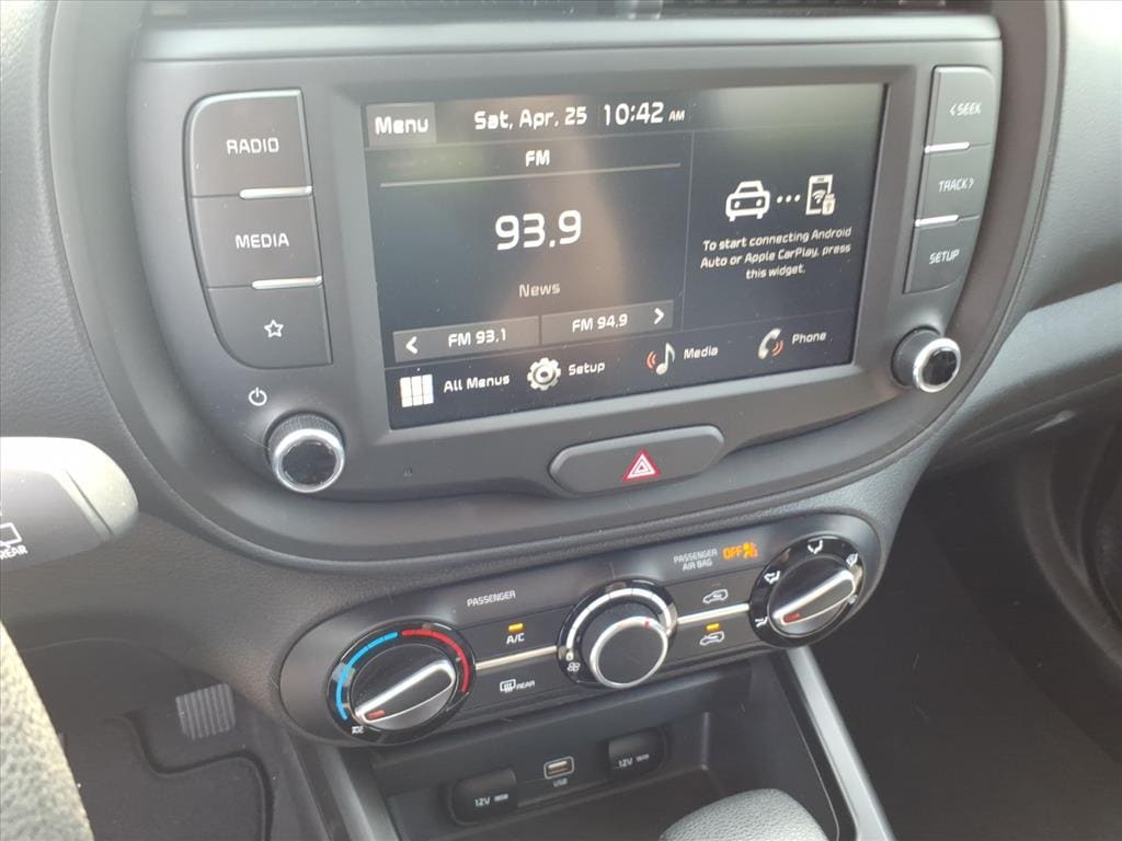 2025 Kia Soul LX - Photo 22