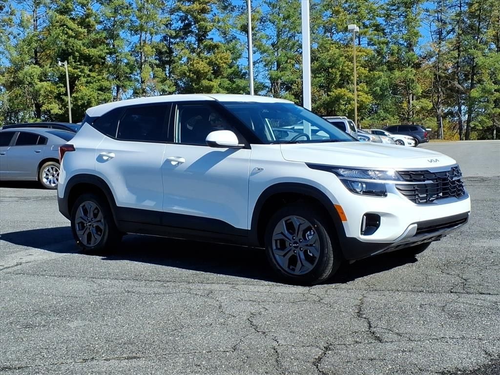 New 2026 Kia Seltos LX Sport Utility