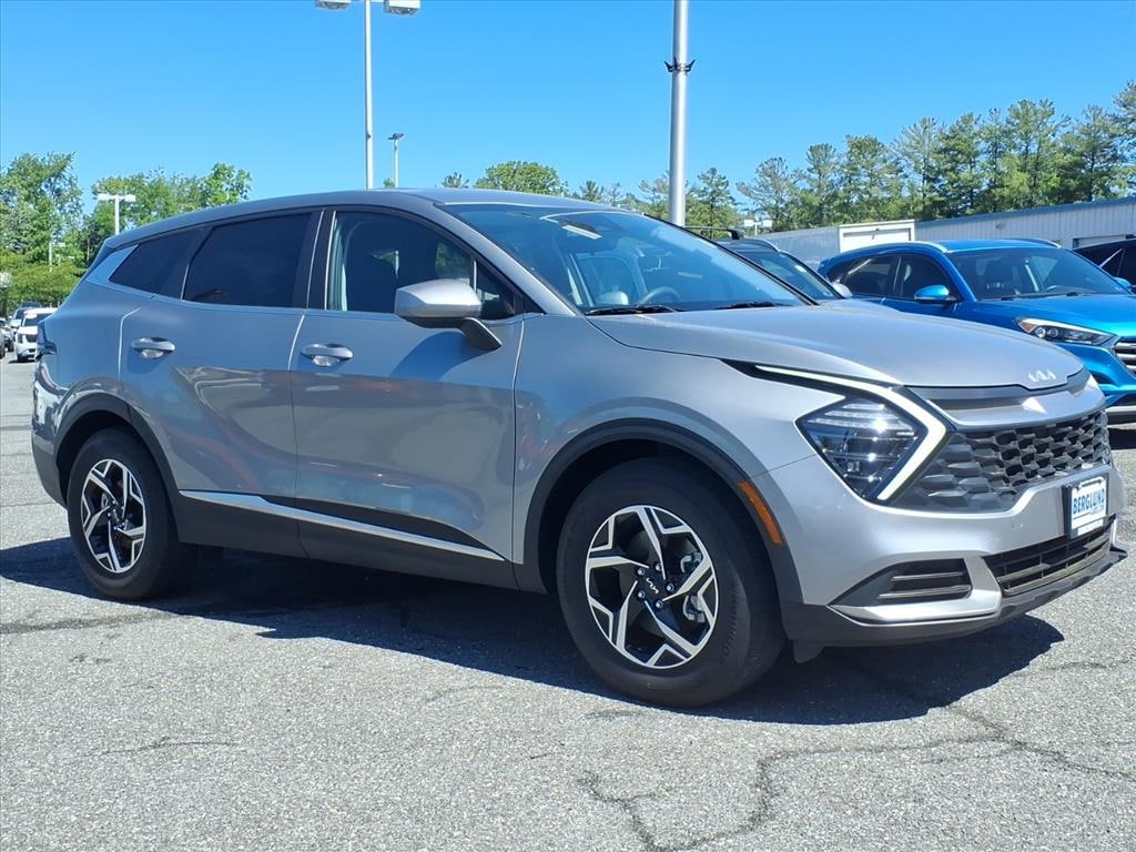 Used 2025 Kia Sportage LX Sport Utility