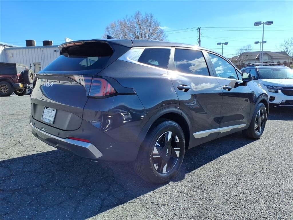 New 2026 Kia Sportage LX Sport Utility