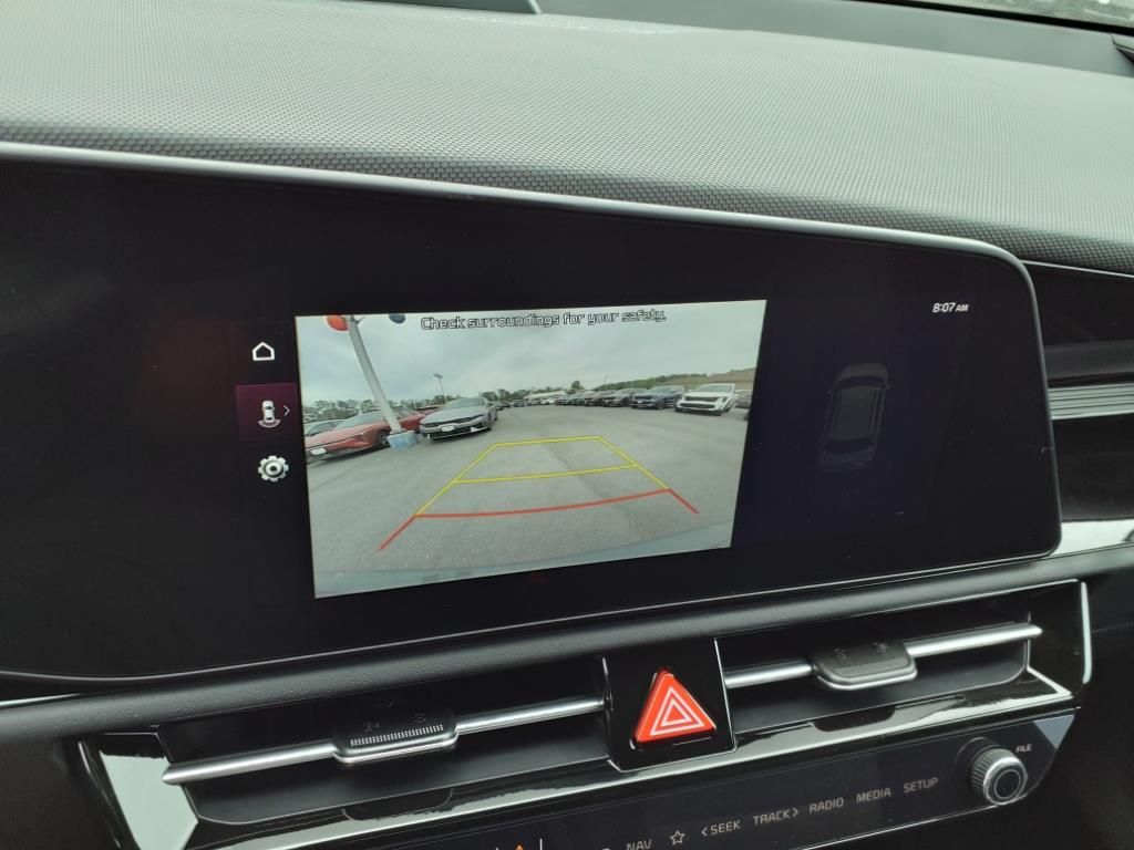 2025 Kia Niro EX - Photo 22