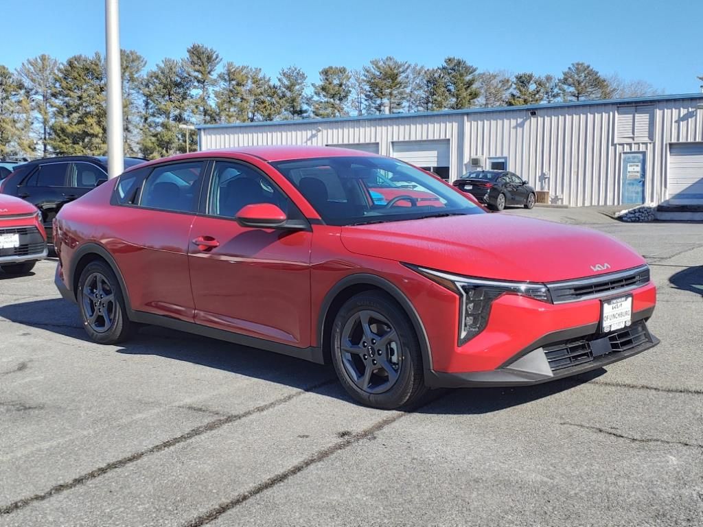 2025 Kia K4 LXS photo 2