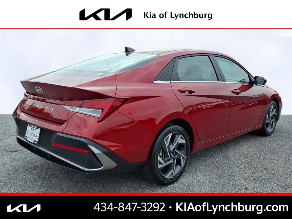 Used 2025 Hyundai Elantra SEL Convenience Sedan