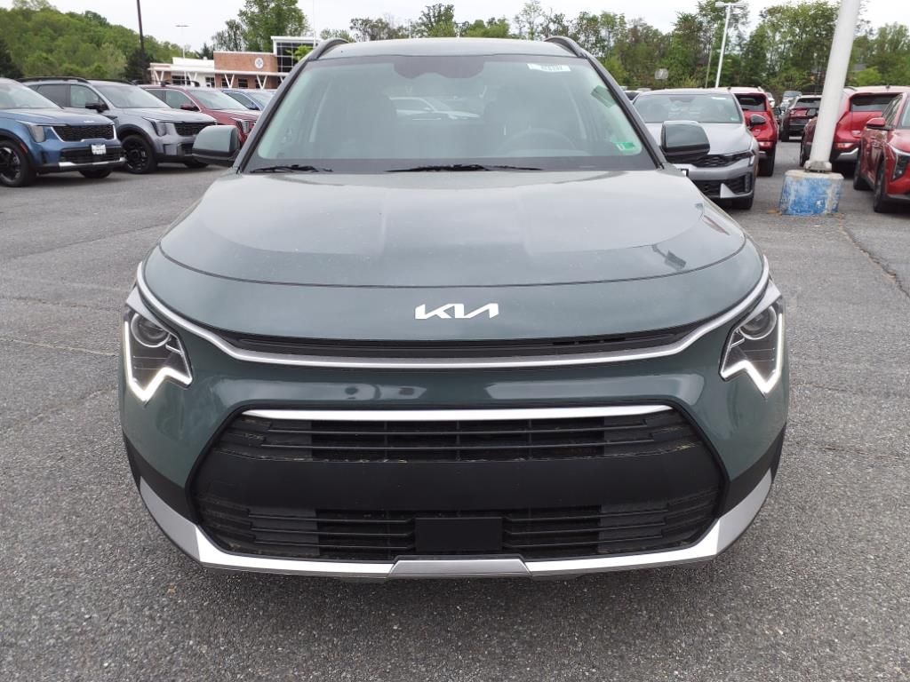 2025 Kia Niro EX - Photo 9