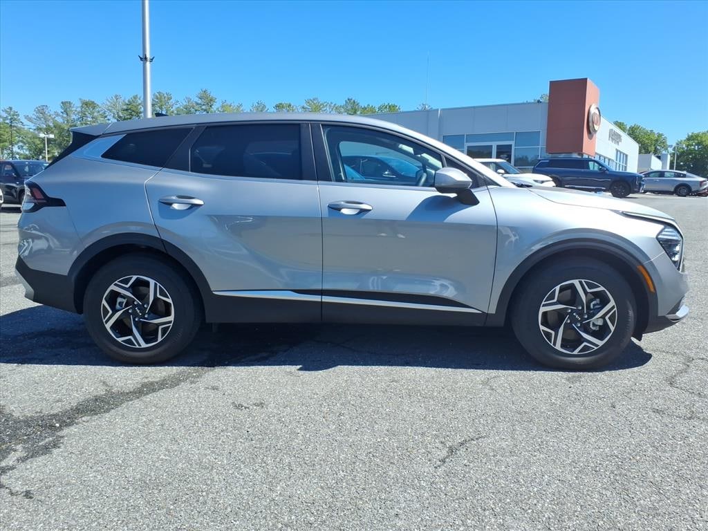 Used 2025 Kia Sportage LX Sport Utility