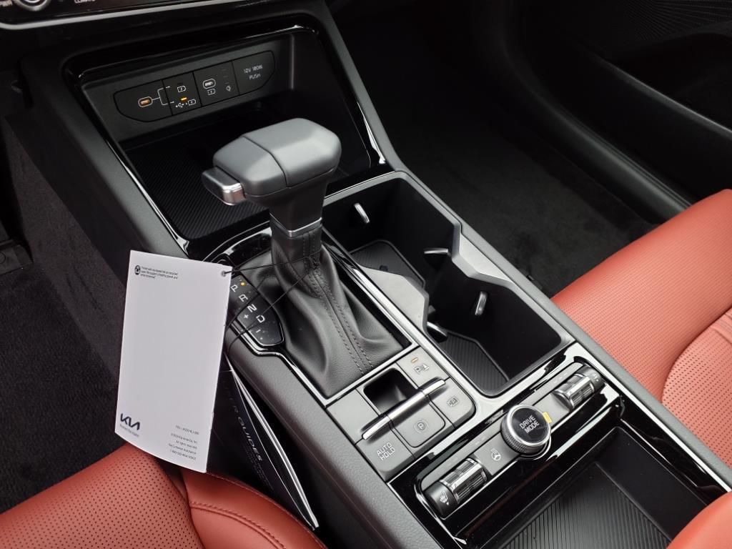 2025 Kia K5 GT-Line - Photo 24