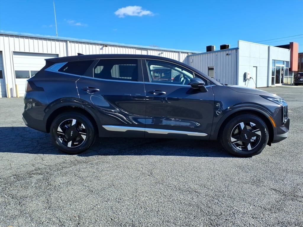 New 2026 Kia Sportage LX Sport Utility