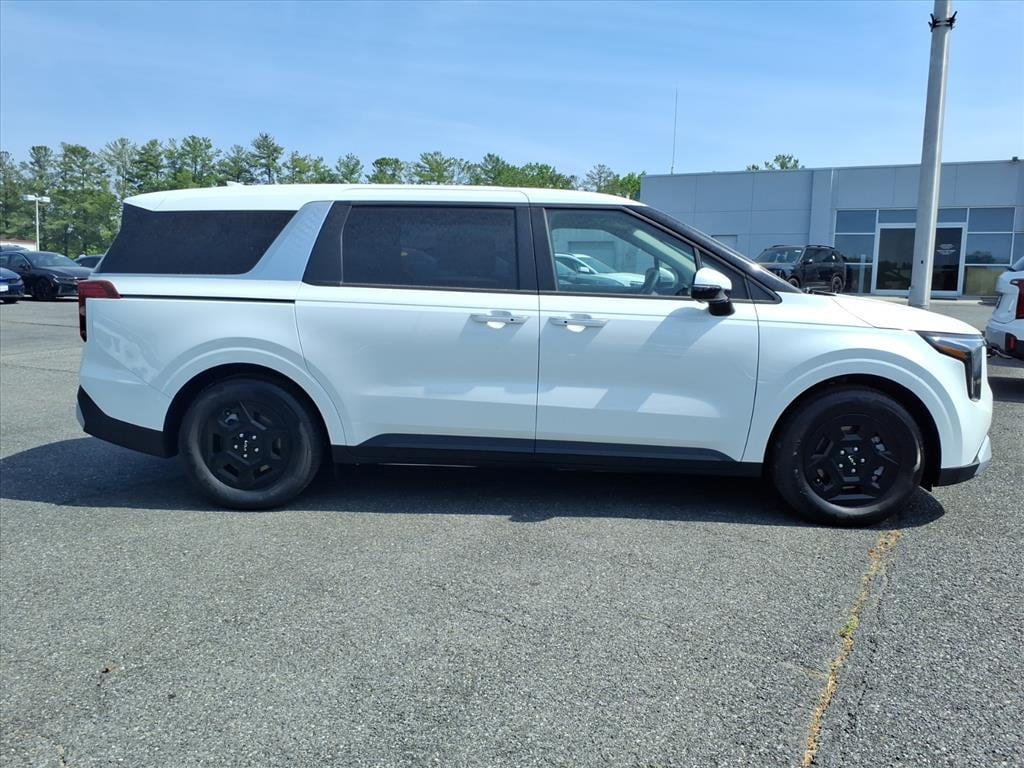 New 2026 Kia Carnival LXS Passenger Van