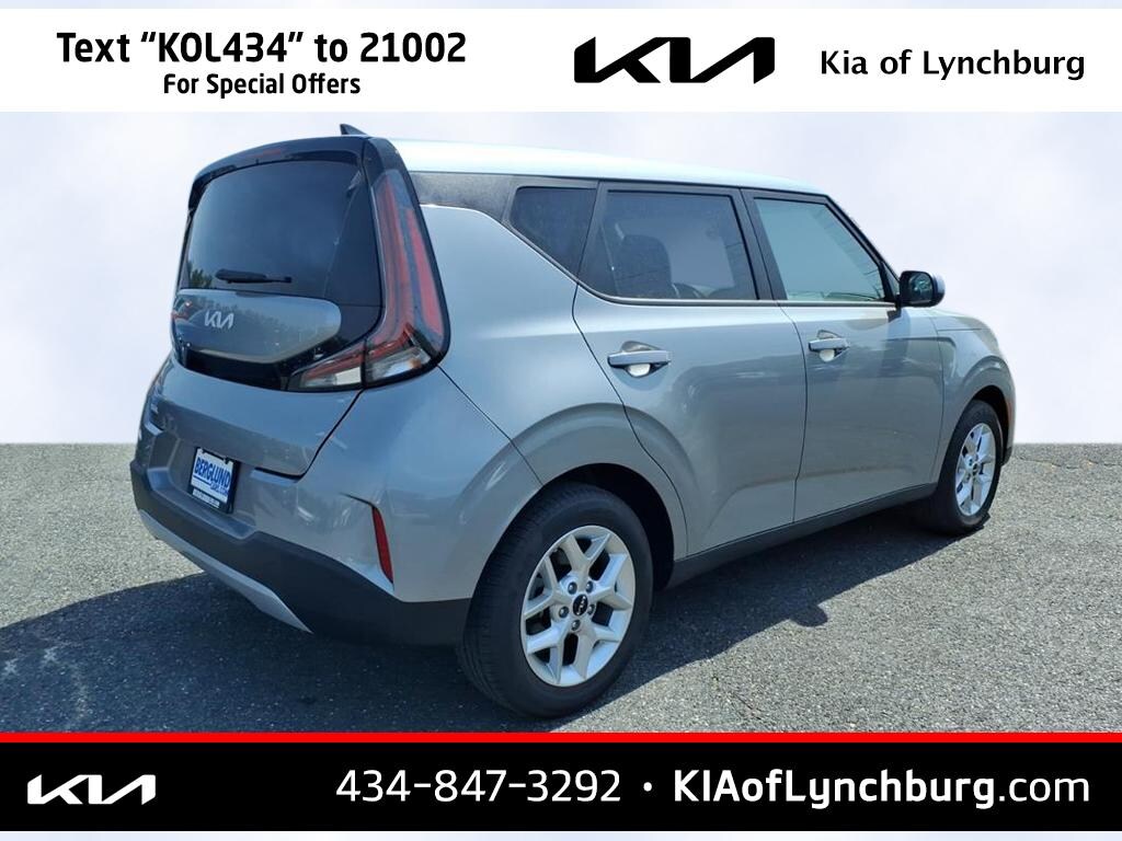 Used 2025 Kia Soul LX Hatchback