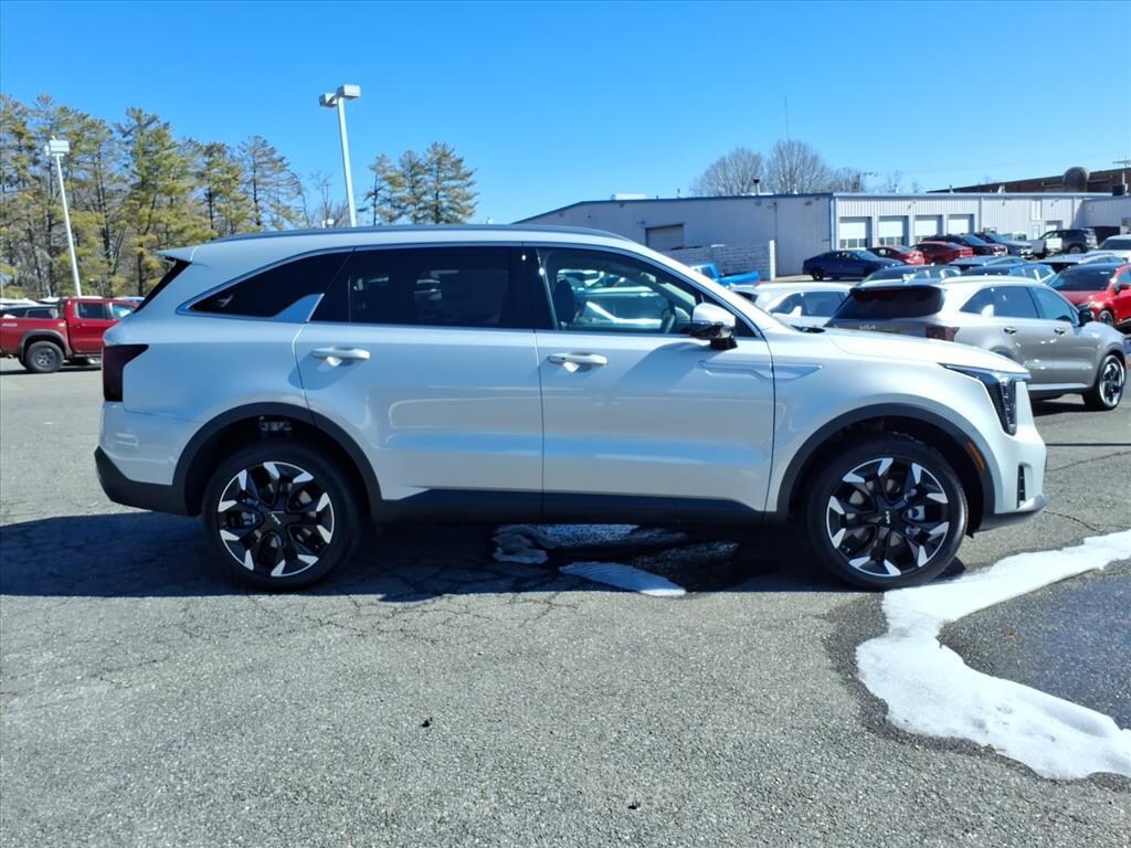 New 2026 Kia Sorento EX Sport Utility