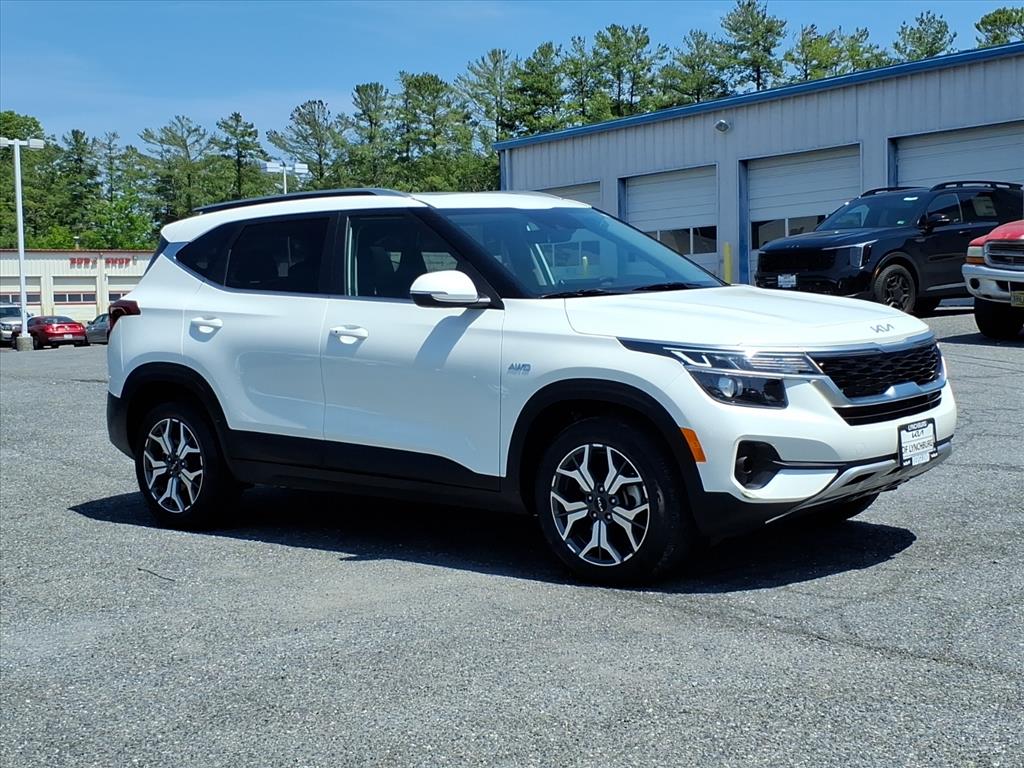 2023 Kia Seltos 2.0 EX AWD's photo