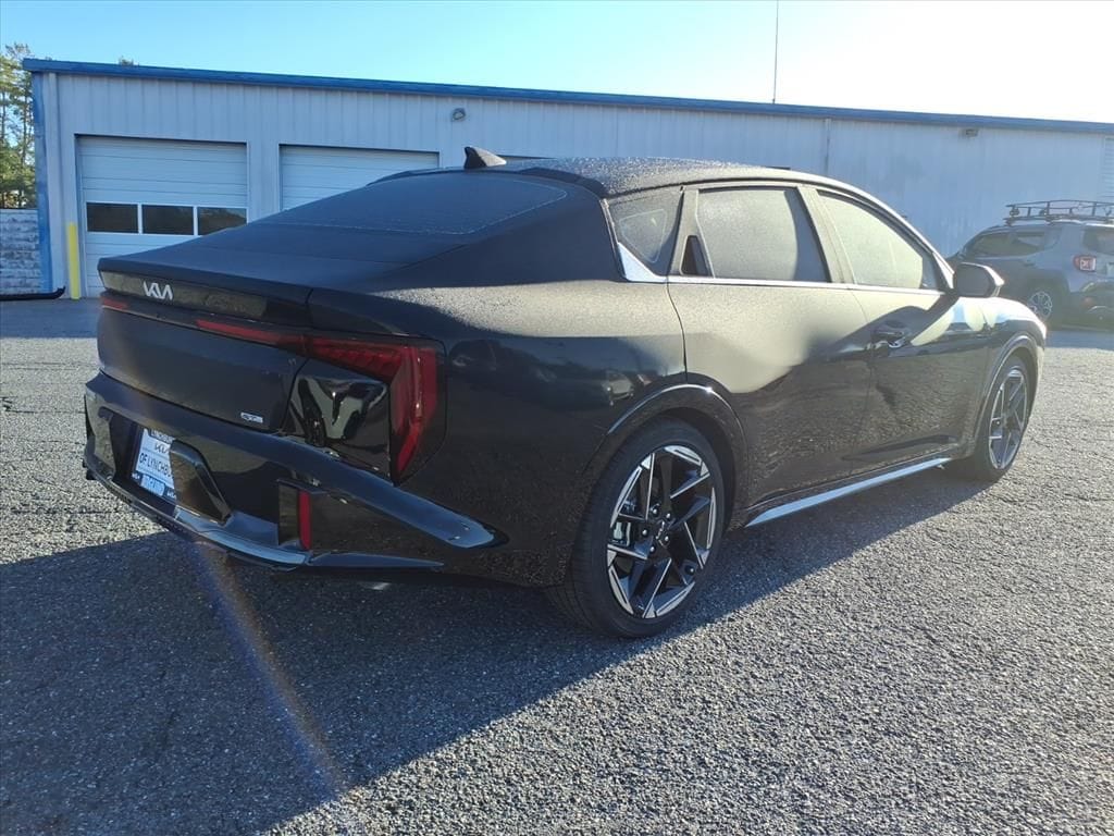 New 2025 Kia K4 GT-Line Sedan