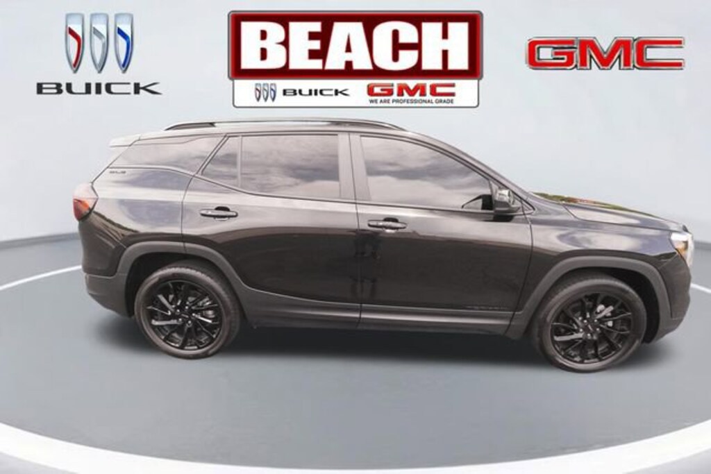 Used 2024 GMC Terrain SLE SUV