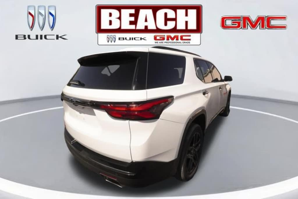 Used 2023 Chevrolet Traverse Premier SUV