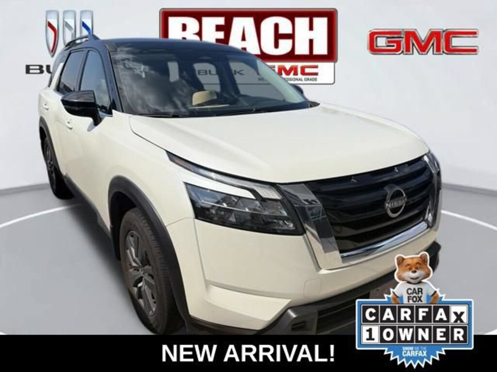 Used 2024 Nissan Pathfinder SV SUV