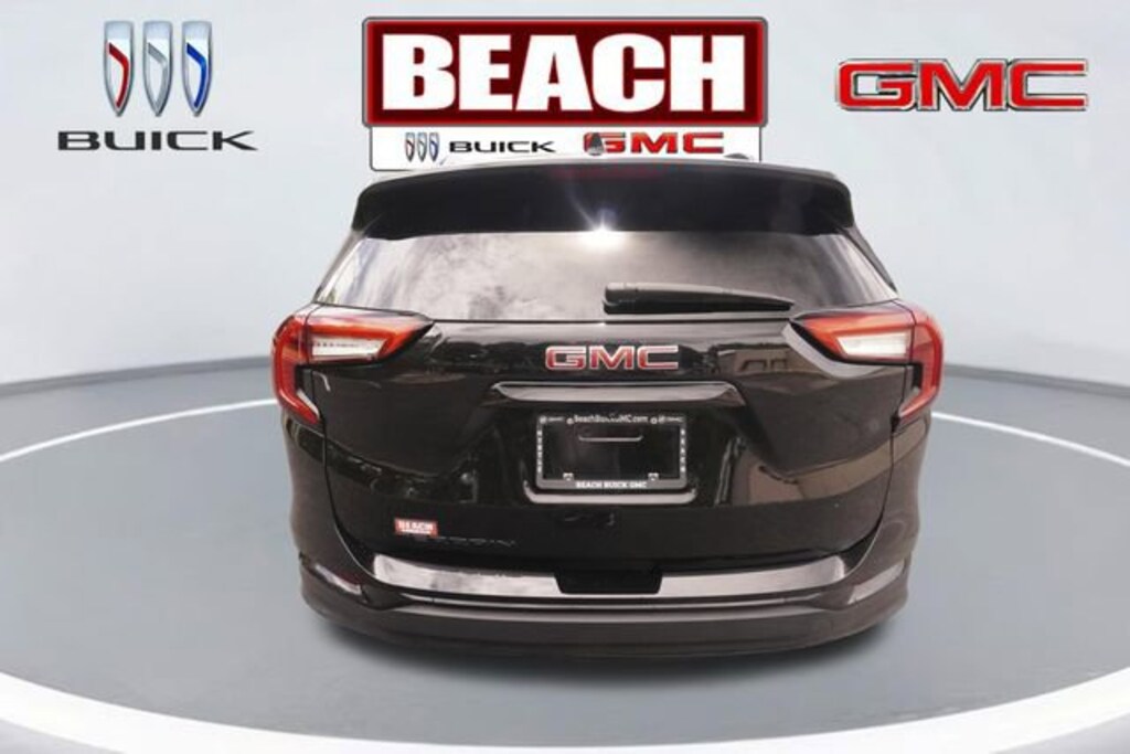 Used 2024 GMC Terrain SLE SUV